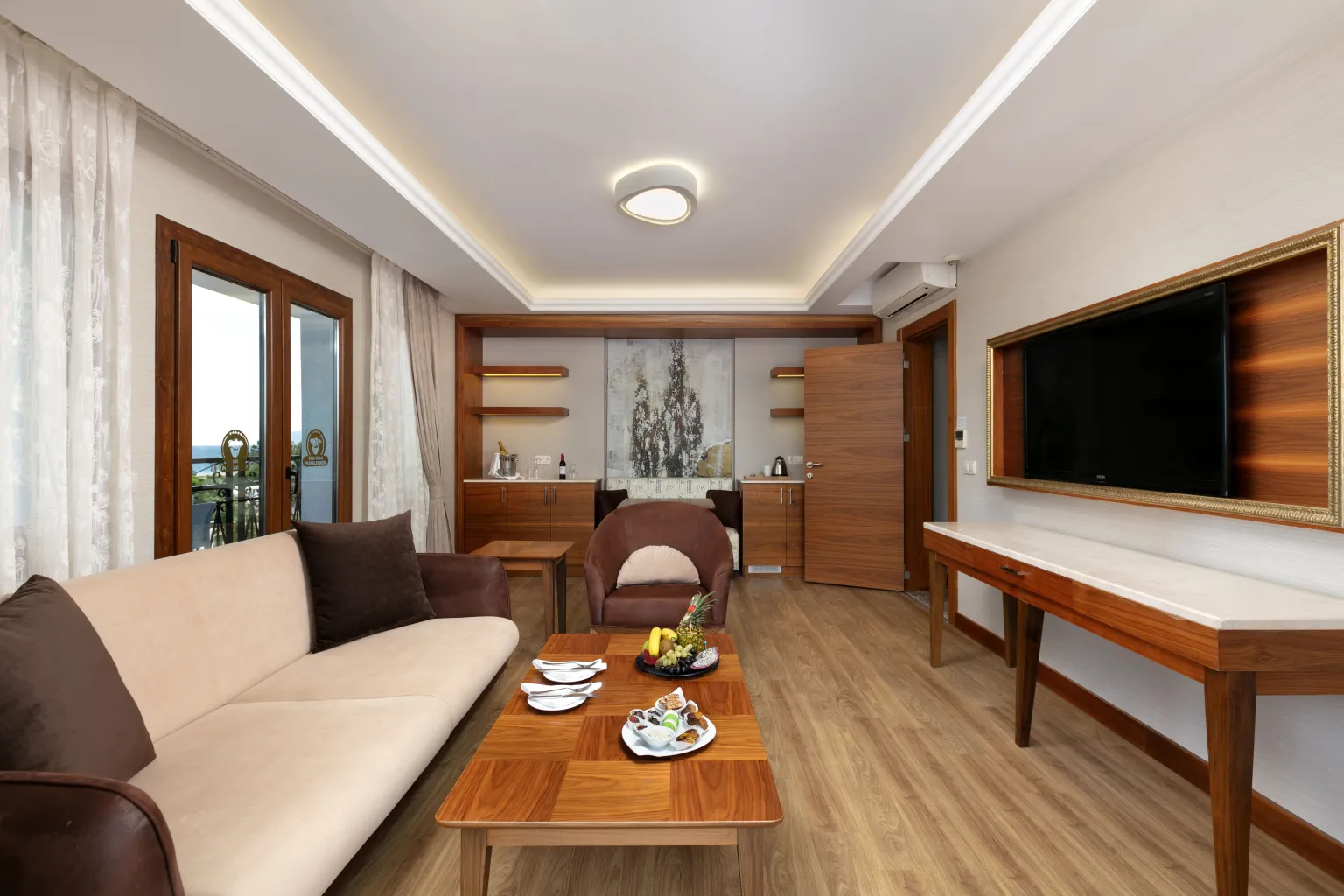 Garden Deluxe Suit Oda