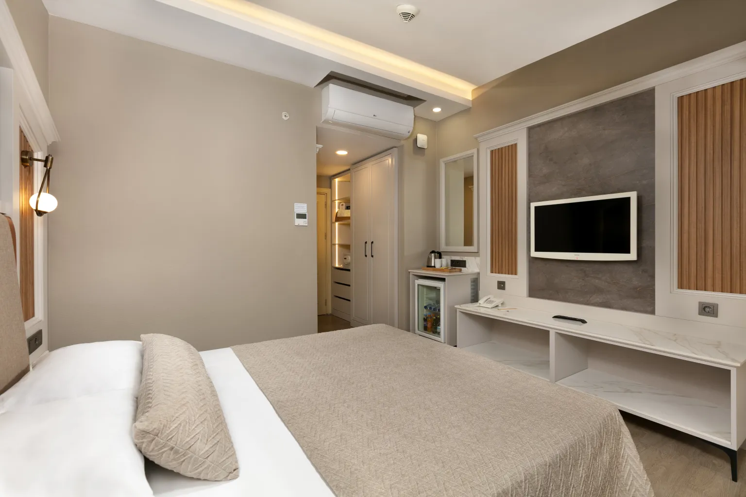 Comfort Roof Anabina Oda