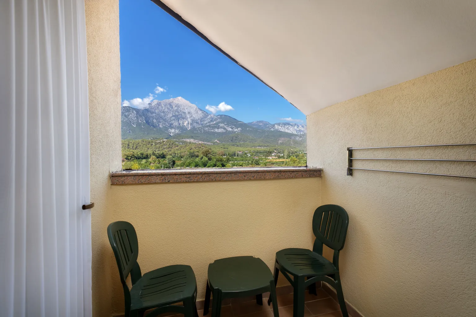 Comfort Roof Anabina Oda